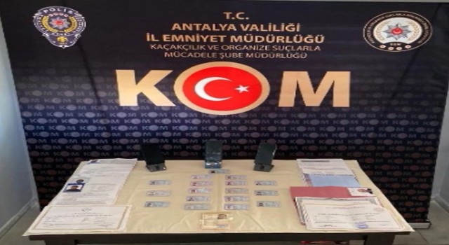 Başkasının yerine Motorlu Taşıt Sürücü Kursiyerleri e-Sınavına giren 6 şüpheli yakalandı