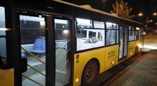 Batmanda halk otobüslerine saldıran şüpheliler yakalandı