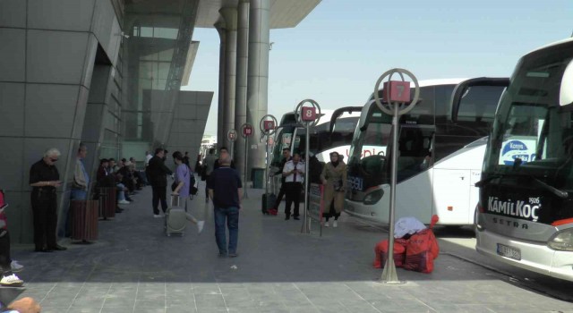 Bayram öncesi otogarlardaki yoğunluk yüzde 40lara düştü