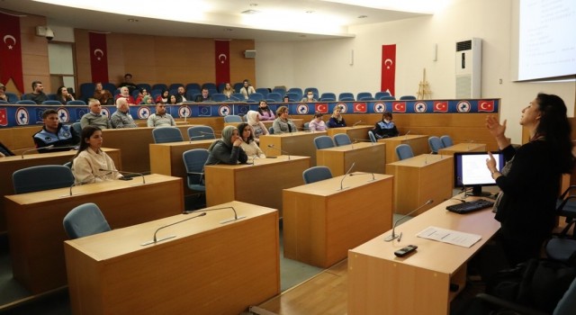 Belediye çalışanlarına aile içi iletişim eğitimi