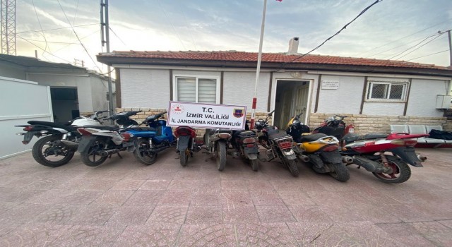 Bergamada 2 motosiklet hırsızı kıskıvrak yakalandı