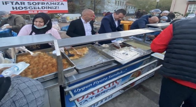 Bergamada günde 750 kişilik iftar