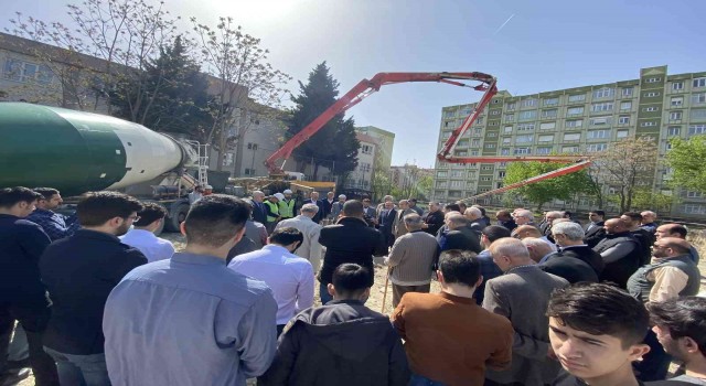 Beylikdüzünde Marmara Camii Eğitim Külliyesi temeli dualarla atıldı