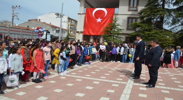 Beylikovada 23 Nisan coşkuyla kutlandı
