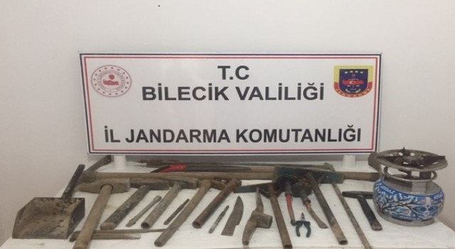 Bilecikte kaçak kazı operasyonu: 2 gözaltı