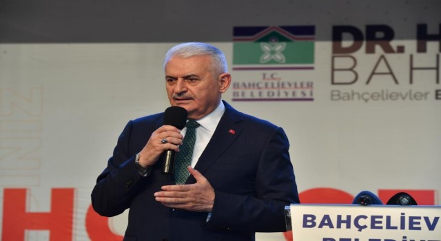 Binali Yıldırım: Yolları böleriz, Türkiyeyi böldürtmeyiz
