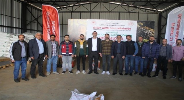 Bingölde çiftçilere yüzde 50 hibeli nohut tohumu dağıtıldı