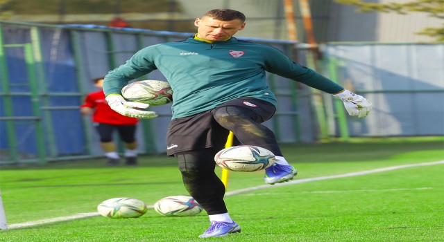 Boluspor, Ukraynalı kaleciyi renklerine bağladı