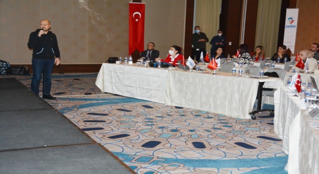 Bora: Amaç sektörde lider olabilmek”