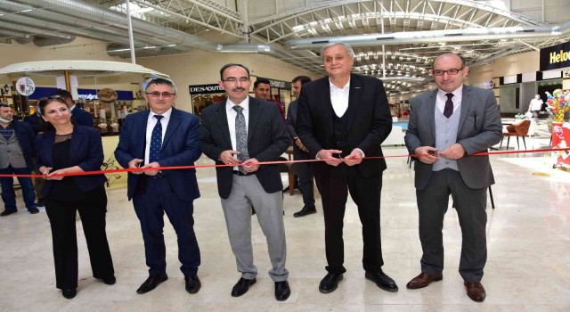 Bozüyükte 23 Nisan Tipografi Afiş Sergisi düzenlendi