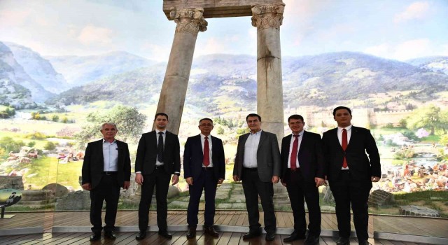 Bulgaristan heyeti Fetih Müzesini ziyaret etti