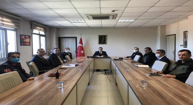 Burhaniyede orman yangınları ile mücadele toplantısı yapıldı