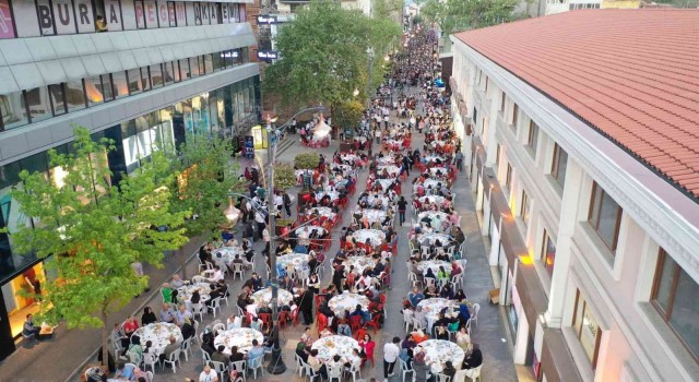Bursada 10 bin kişilik tarihi iftar