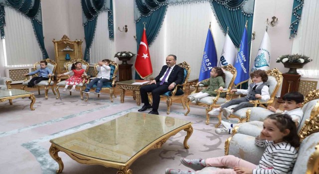 Bursada Ana Kucağından başkanlık koltuğuna