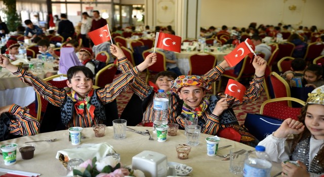 Bursada çocukların 23 Nisan coşkusu