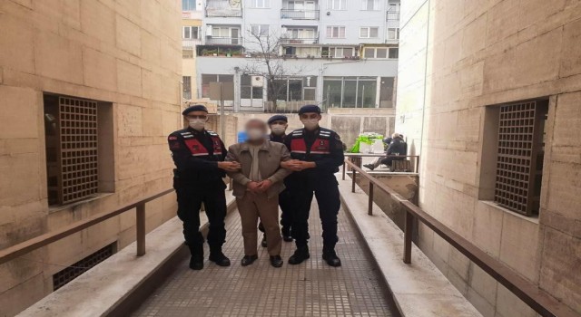 Bursada jandarma sulama borularını çalan şahsı yakaladı