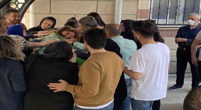 Bursadaki uçak kazasında ölen eğitmen pilot Otkum son yolculuğuna uğurlandı