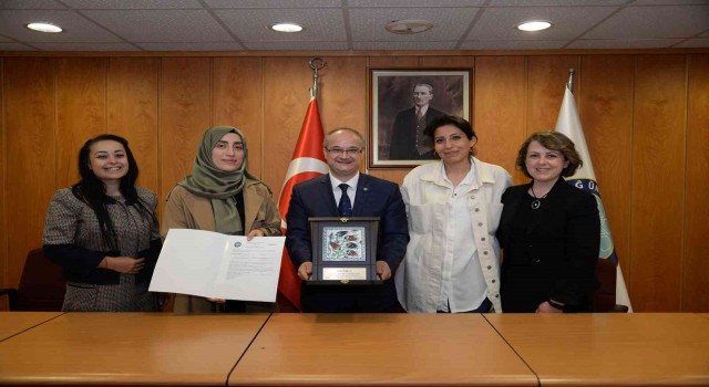BUÜ öğrencilerine burs ve staj desteği