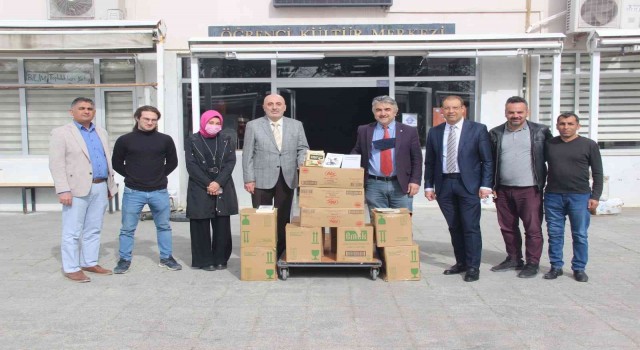 BUÜden Yusufeline kitap bağışı