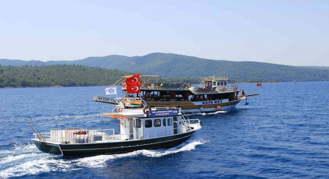 Büyükşehir 7 atık alım teknesiyle yaza hazırlanıyor