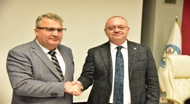 Büyükşehir ve Yunusemre, işbirliği protokollerini imzaladı