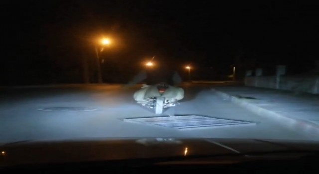 Çaldığı mazgalı motosikletiyle sürüklerken polise yakalandı