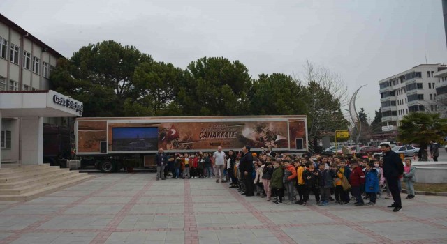 Çanakkale Savaşları Mobil Müze Tırı Gedizde