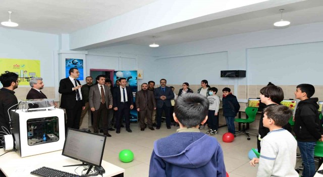 Çatakta bilgisayar laboratuvarı açıldı