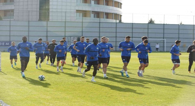 Çaykur Rizespor Göztepeye hazırlanıyor