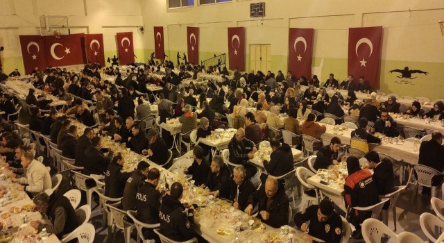 Çekerekte vatandaşlar iftar sofrasında buluştu