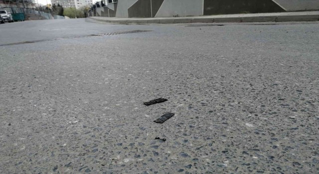 Çekmeköyde saldırgan şahıs, tartıştığı sevgilisini sokak ortasında tekme tokat dövdü