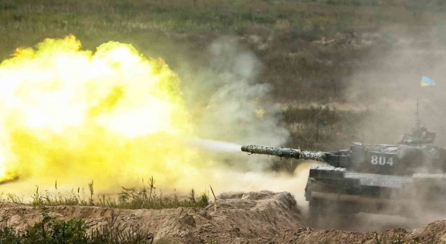 Çekya, Ukraynanın hasar gören tank ve zırhlı araçlarını onaracak