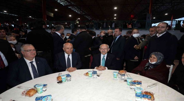 CHP Genel Başkanı Kılıçdaroğlu, Yenimahalleli vatandaşlarla iftar yaptı