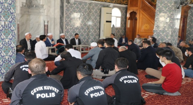 Cizrede şehitler için mevlit okutuldu