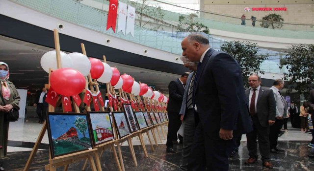 ‘Çocuk Gözünden Tren isimli resim sergisi Ankara Tren Garında ziyaretçilerini bekliyor