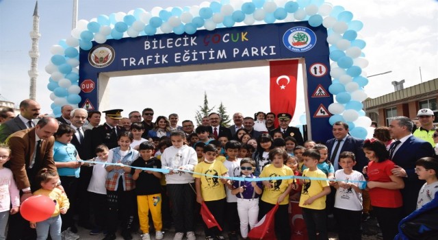 Çocuk trafik eğitim parkı coşkuyla açıldı