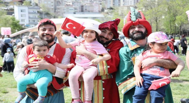 Çocuklar bayramlarını Hasbahçede doyasıya yaşadı