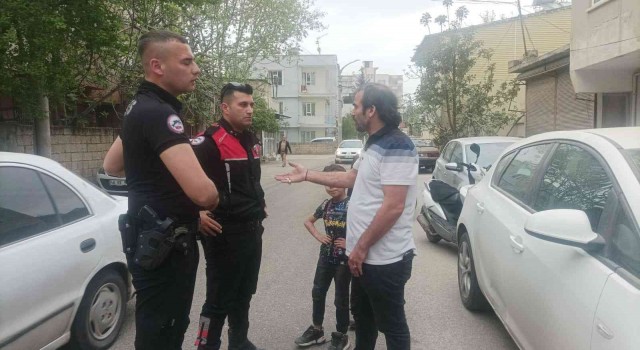 Çocuklar tartıştı, aileleri birbirine girdi