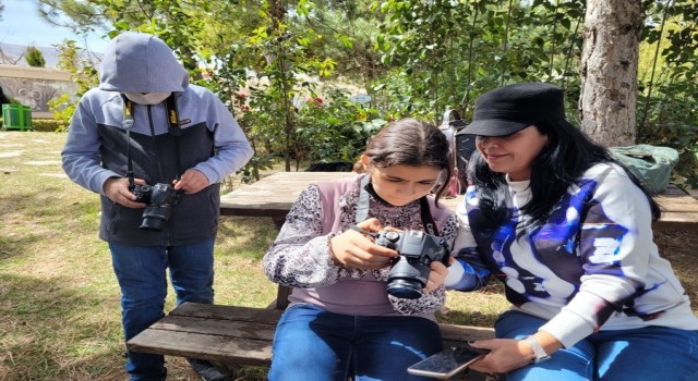 Çocukların fotoğraf merakı