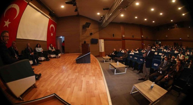“Covid-19 Pandemisi ve Kalp Sağlığı” paneline yoğun ilgi