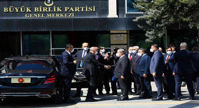 Cumhurbaşkanı Erdoğan, Mustafa Desticiyi BBP Genel Merkezinde ziyaret etti