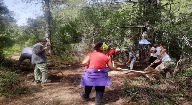 Datçada Hızırşah Sarnıcı içi ve etrafı temizlendi