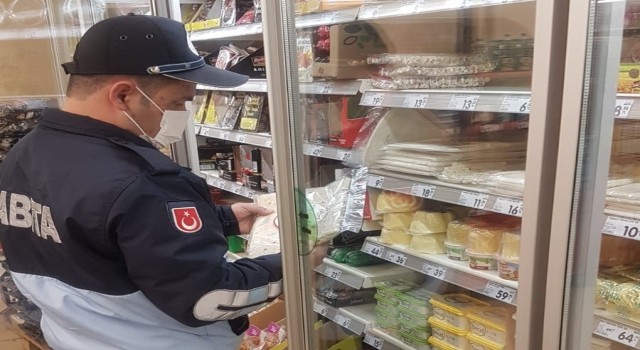 Denetimlerde tarihi geçmiş çok sayıda ürün bulundu