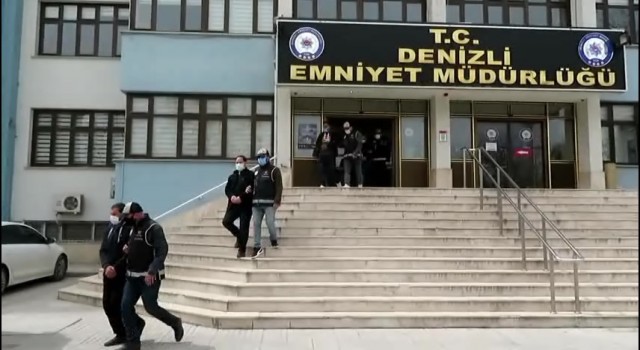Denizlide 12 FETÖ üyesi tutuklandı