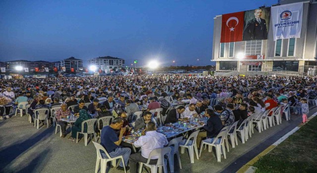 Denizlide 7 bin kişi aynı iftar sofrasında buluştu