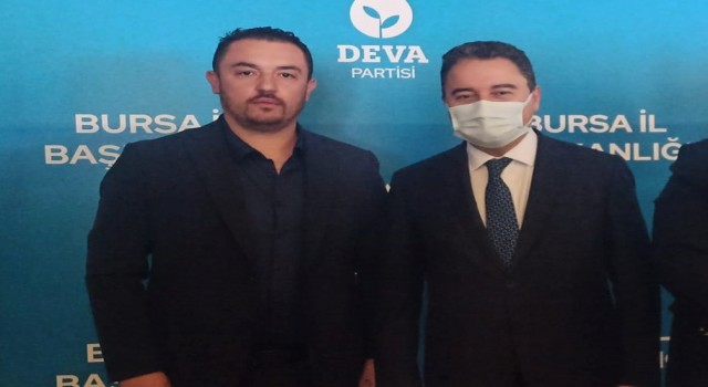 DEVA Partisinde şok istifa