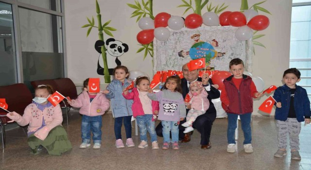 Devlet hastanesinde 23 Nisan kutlaması