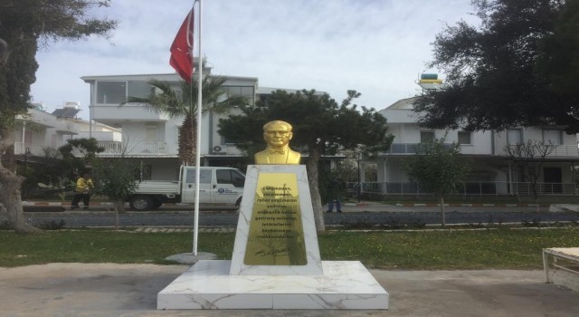 Didimde her siteye Atatürk büstü yapılıyor