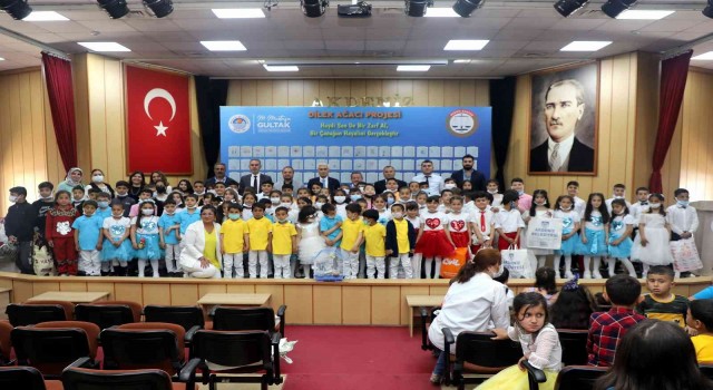 Dileklerini yazdılar, hediyelerini aldılar