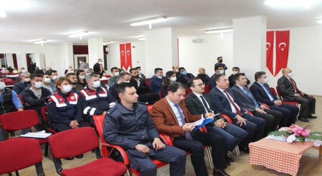 Dinarda Bağımlılıkla Mücadele Çalıştayı gerçekleştirildi